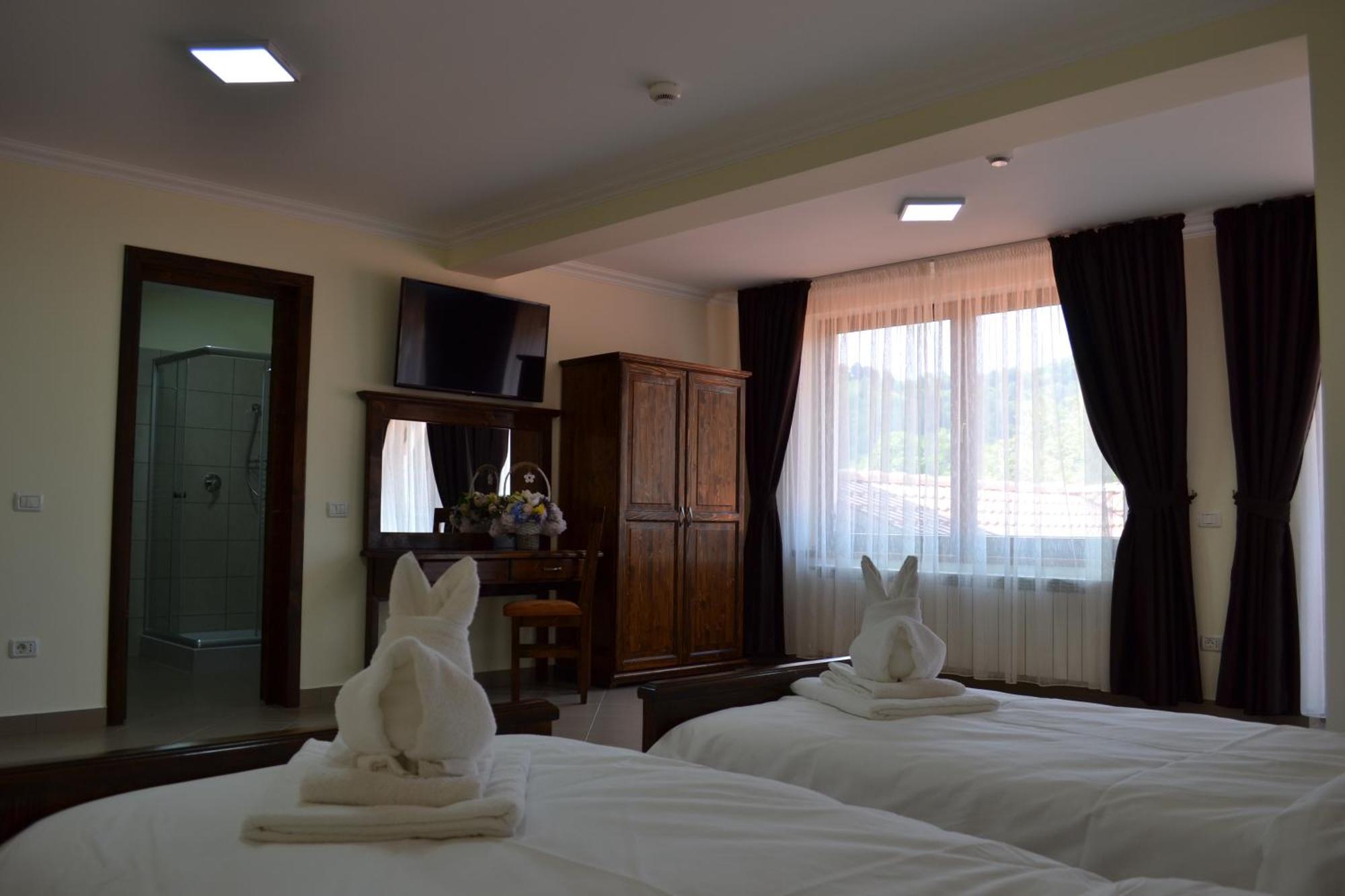 Hotel Rabbit Bran Моєчу-де-Жос Екстер'єр фото